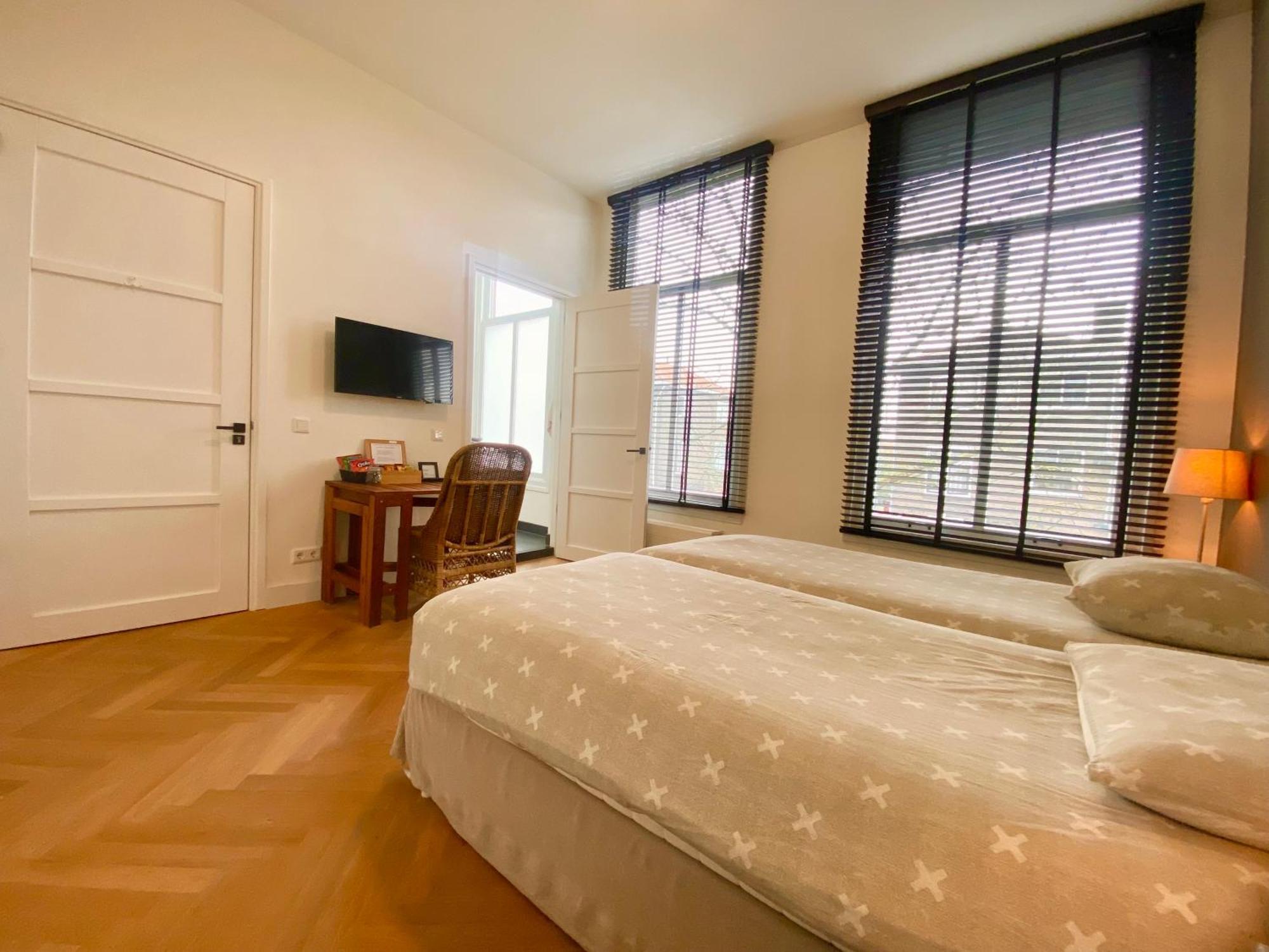Bed and Breakfast Oranjepark Дордрехт Екстер'єр фото